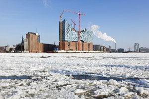 Verschneiter Hamburger Hafen